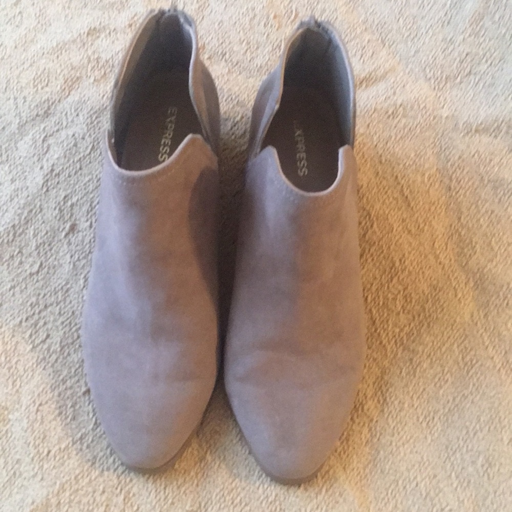 Express brand booties - sz 8.